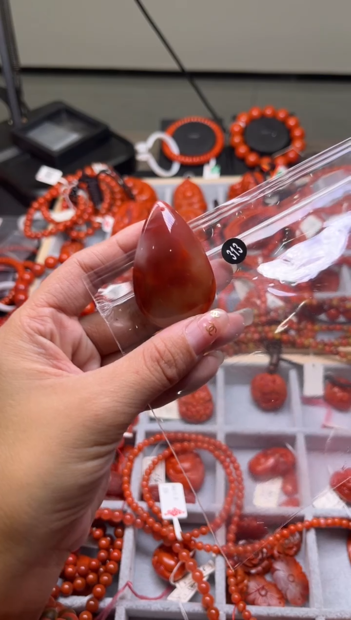 【闪购商品】南红玛瑙珠宝奇石未镶嵌313-