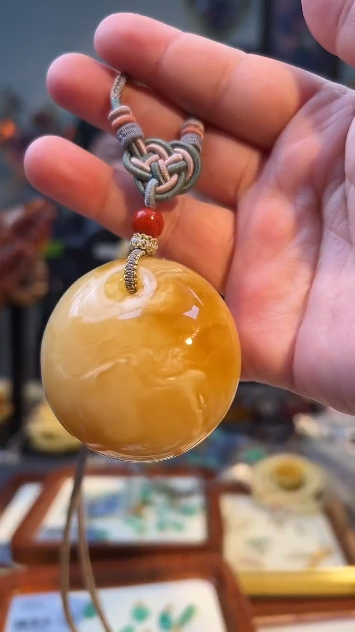 蜜蜡颈饰未镶嵌美*西成品