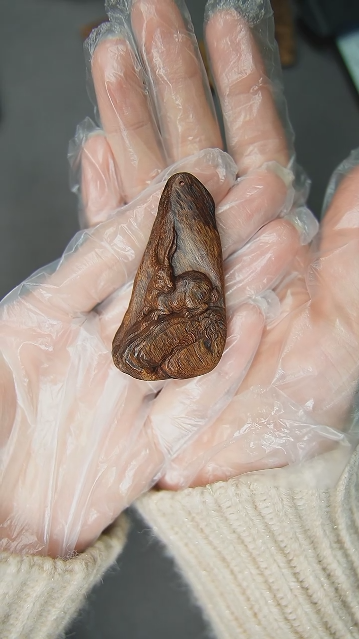 【闪购商品】沉香吊坠10.5g正区芽庄老料兔子挂坠