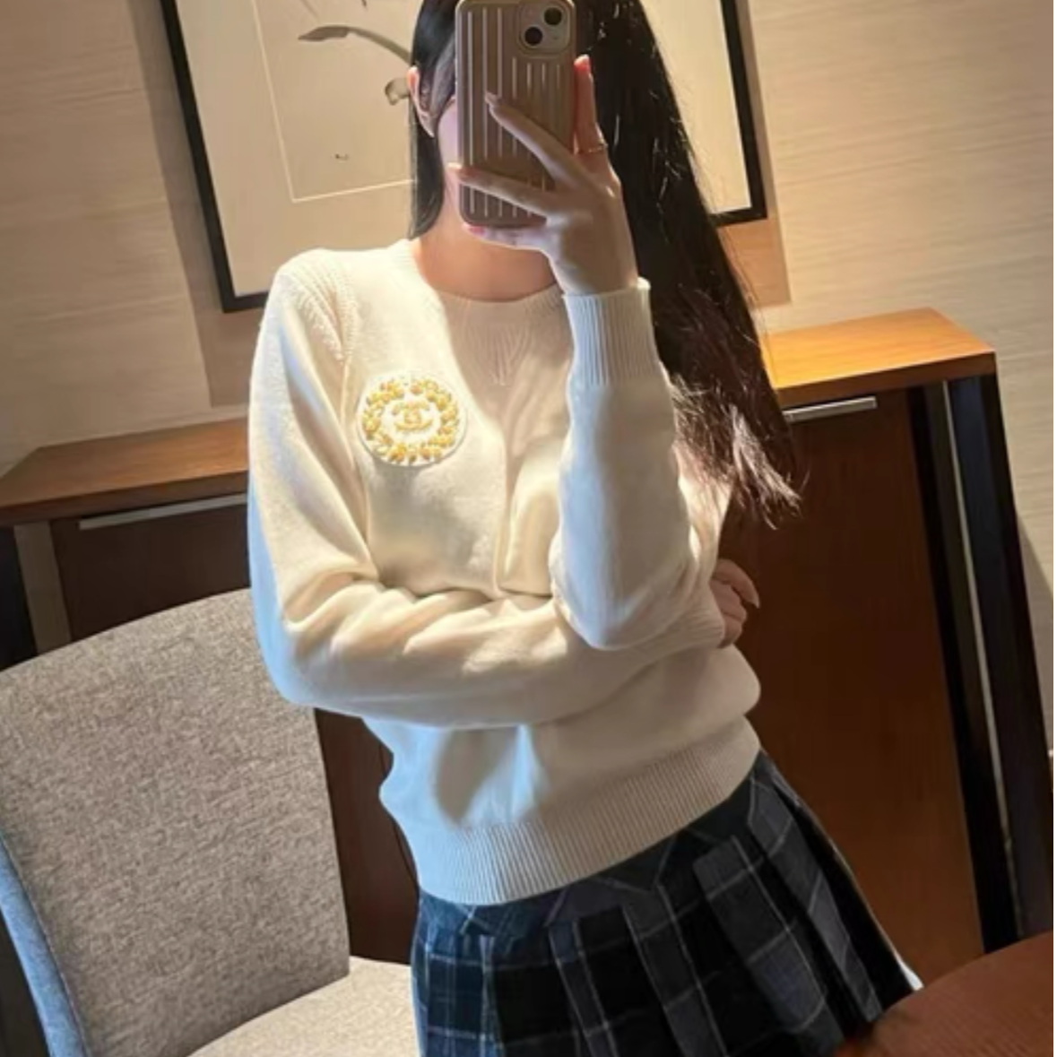 99新 Chanel/香奈儿 36码20A钉珠麦穗米白色圆领长袖针织上衣