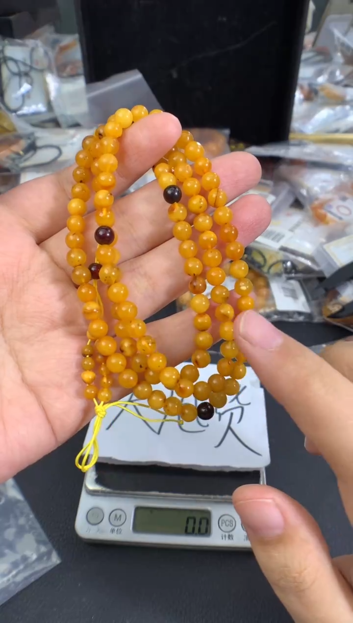 蜜蜡未镶嵌珠宝奇石1