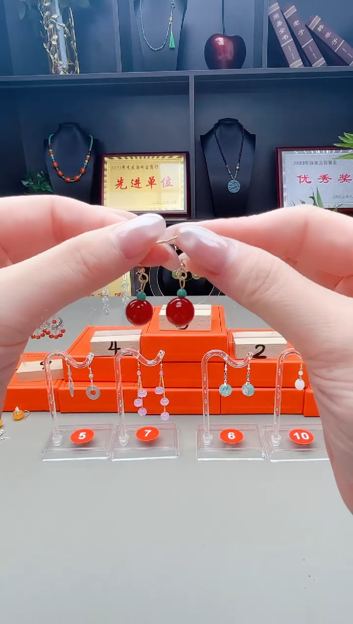 未镶嵌耳钉玛瑙/玉髓424