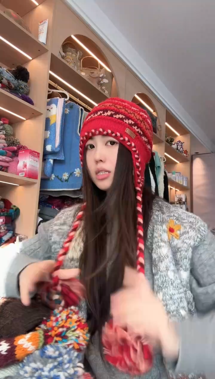 羊毛新年红大辫子护耳