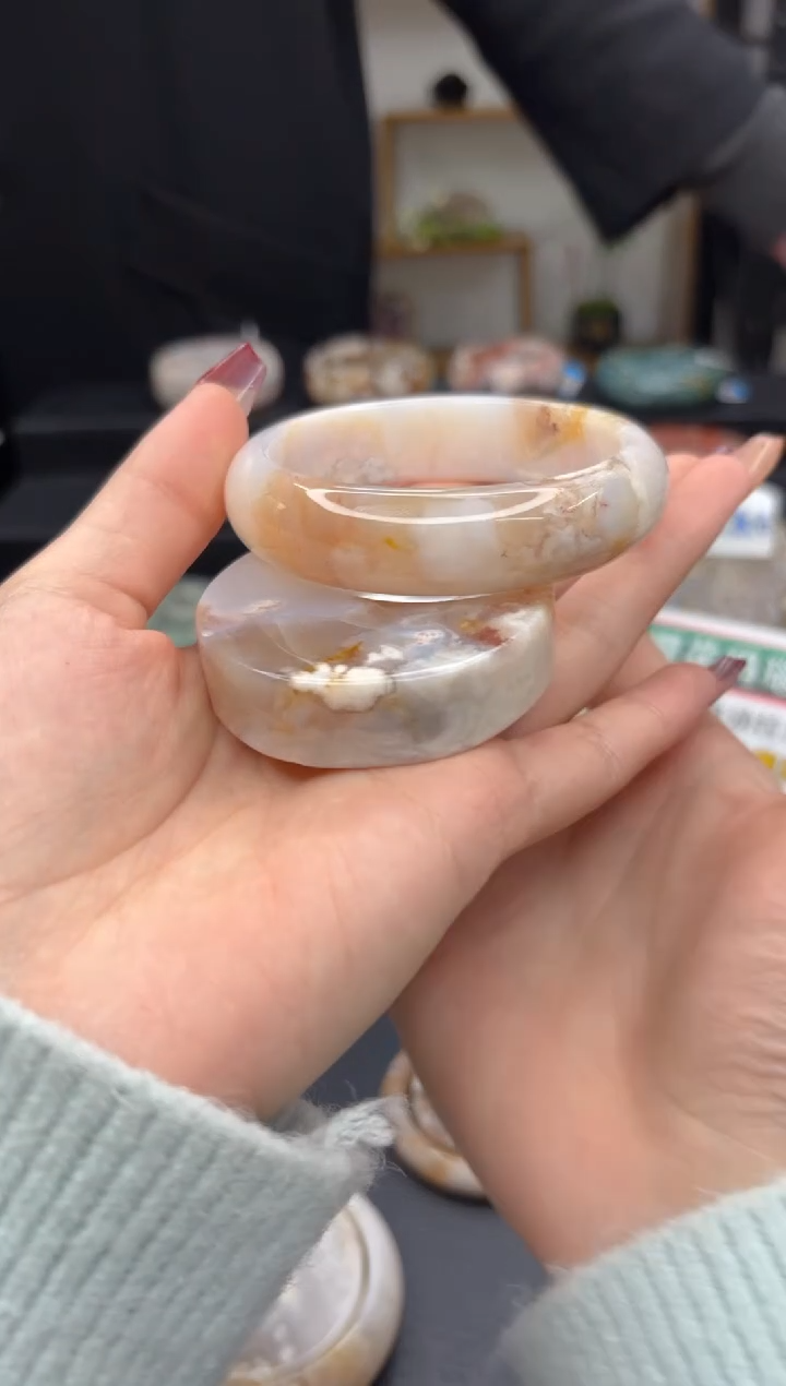 【闪购商品】石英质玉手镯未镶嵌C468(58圈赠送镯心)