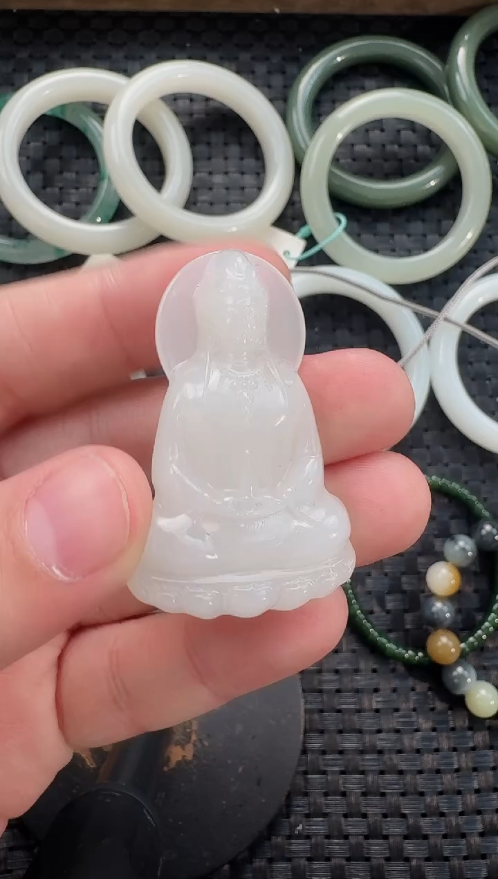 颈饰未镶嵌和田玉观音