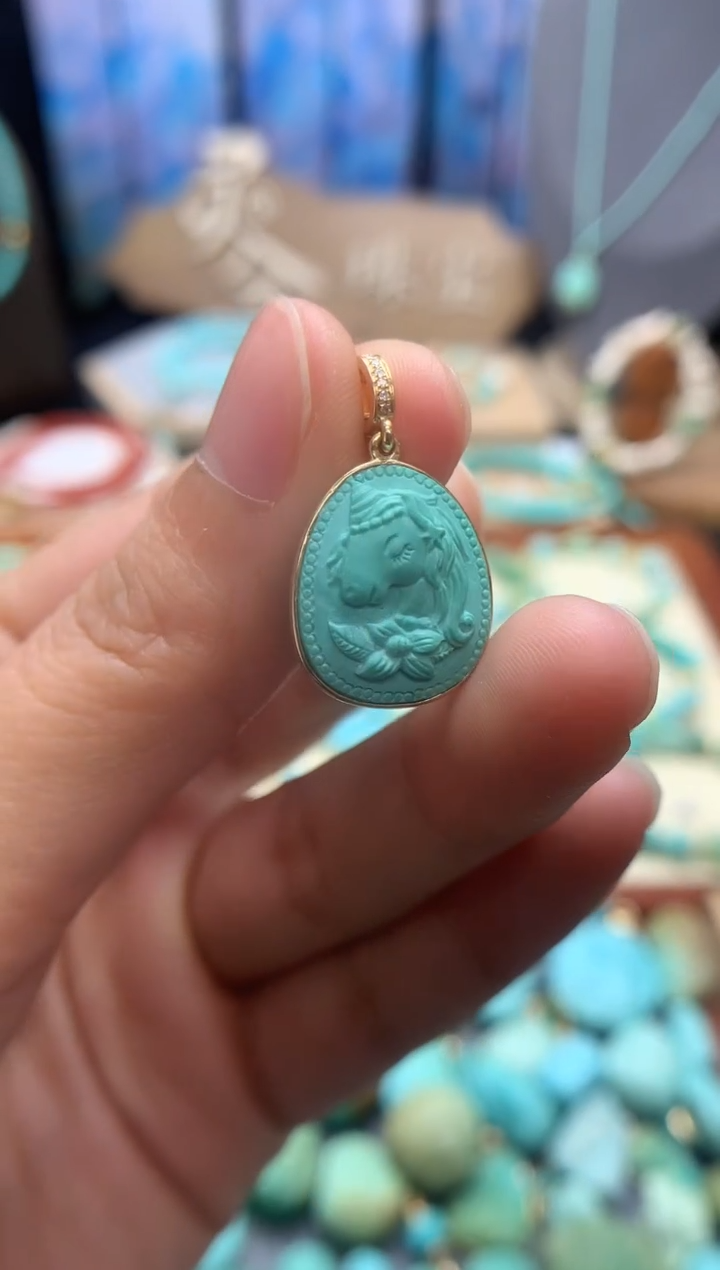 【闪购商品】绿松石挂件18K金镶嵌18K金独角兽吊坠