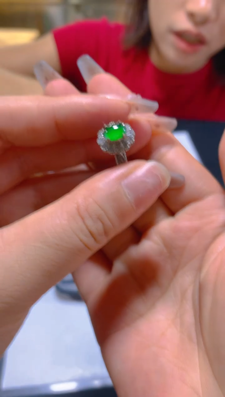 未镶嵌戒指翡翠多样性发一