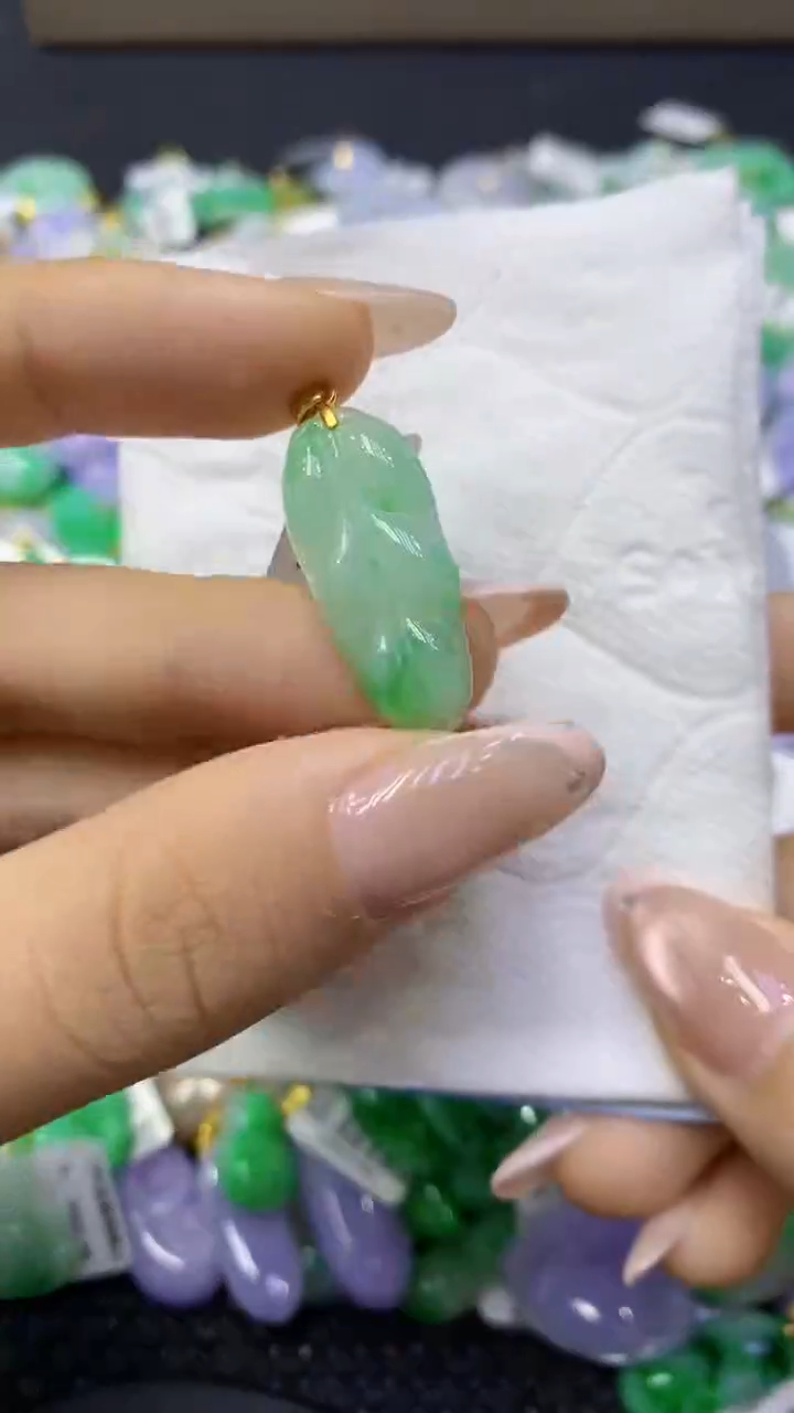 颈饰未镶嵌翡翠天然缅甸翡翠A货