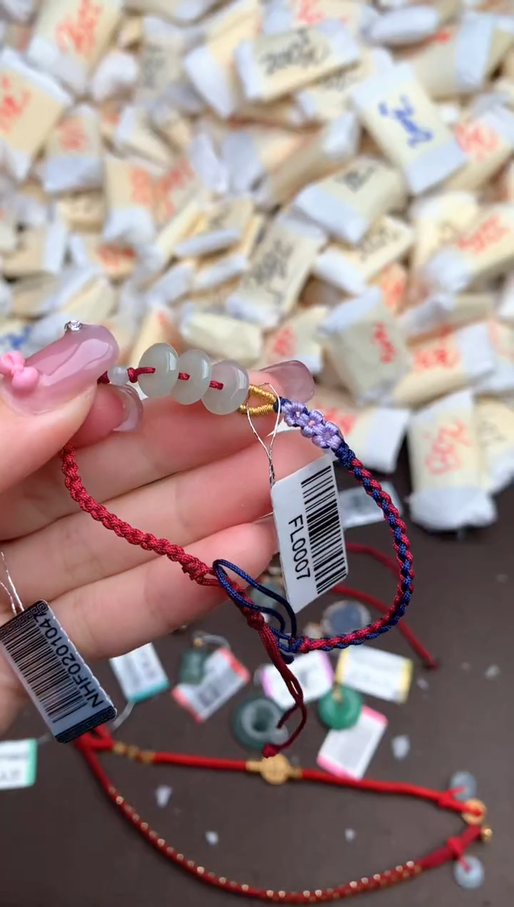 【闪购商品】翡翠手绳未镶嵌— 