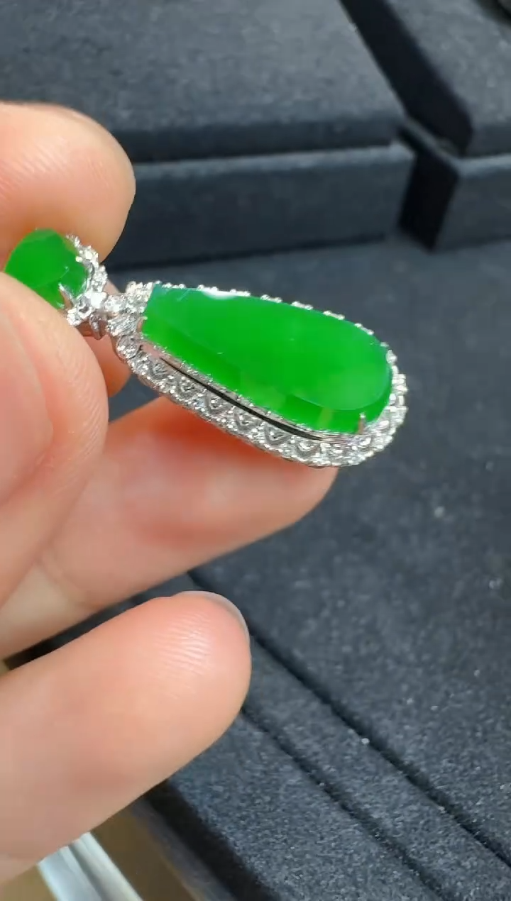 翡翠18K金镶嵌吊坠(不含链)多样性团购发一件