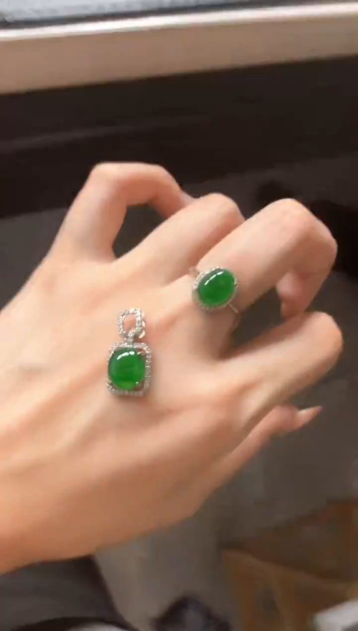 银S925镶嵌戒指翡翠51511