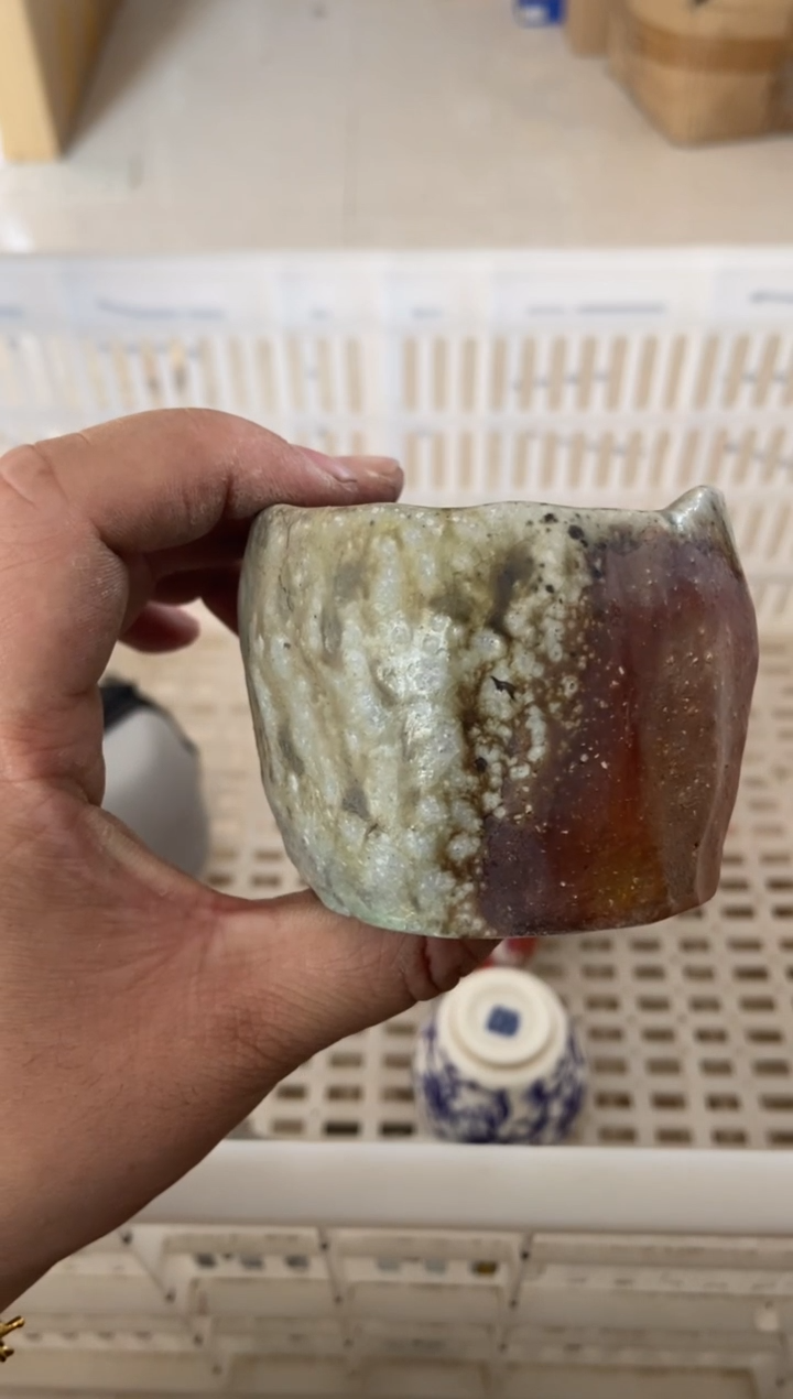 杯无运费险有瑕疵的摄影的产品有使用过的痕迹有点脏介意勿拍杯