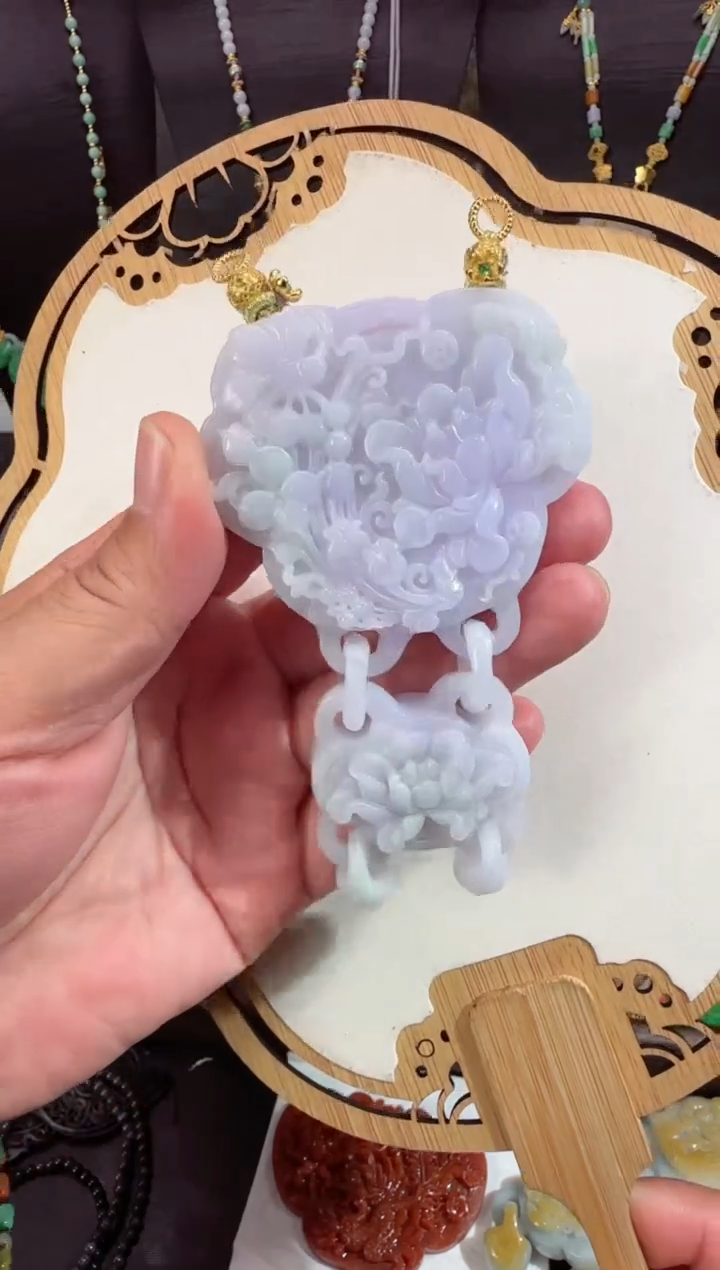 【闪购商品】翡翠颈饰未镶嵌拍照