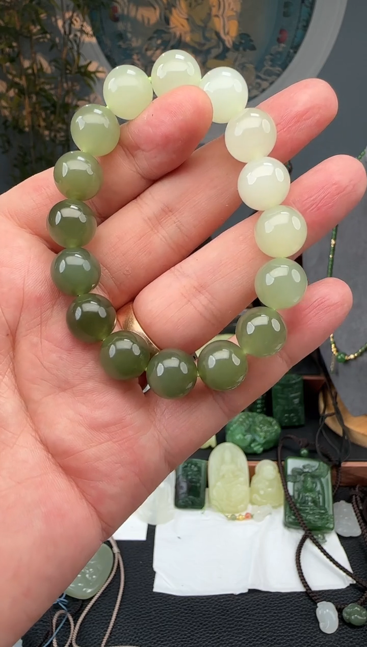 和田玉未镶嵌挂件和田玉