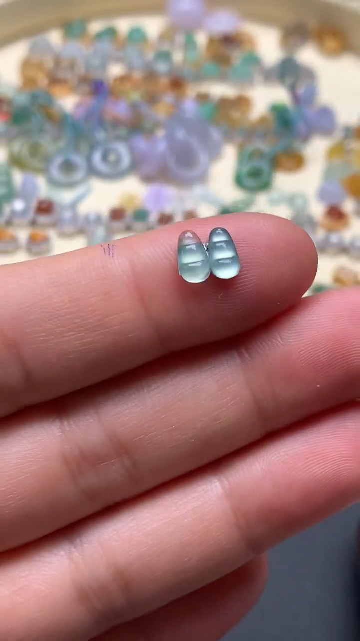 【闪购商品】翡翠颈饰未镶嵌翡翠豆子