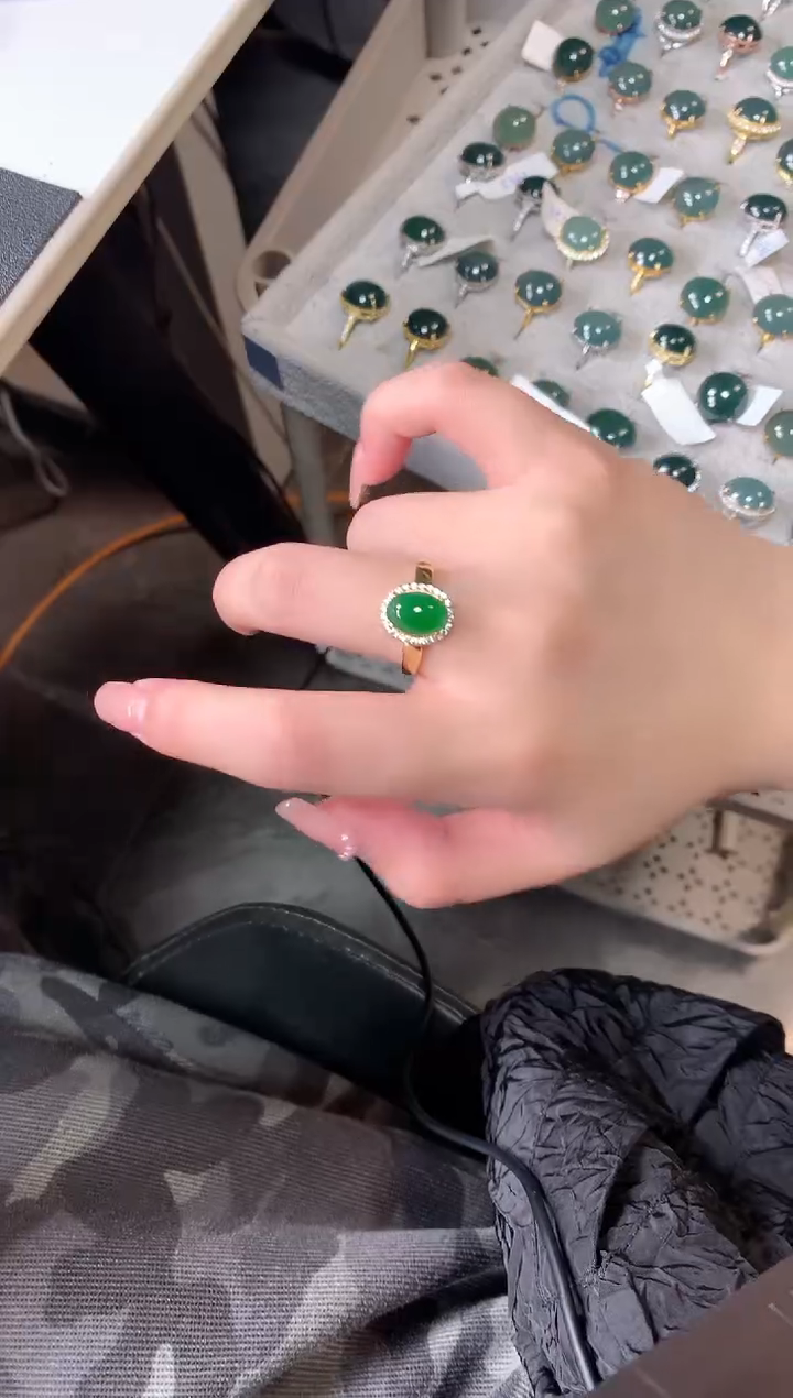 【闪购商品】翡翠戒指银S925镶嵌521411