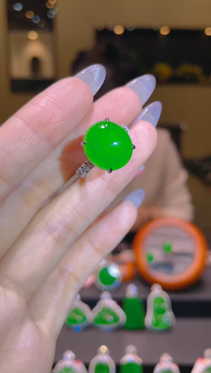 【闪购商品】翡翠18K金镶嵌吊坠(不含链)A94