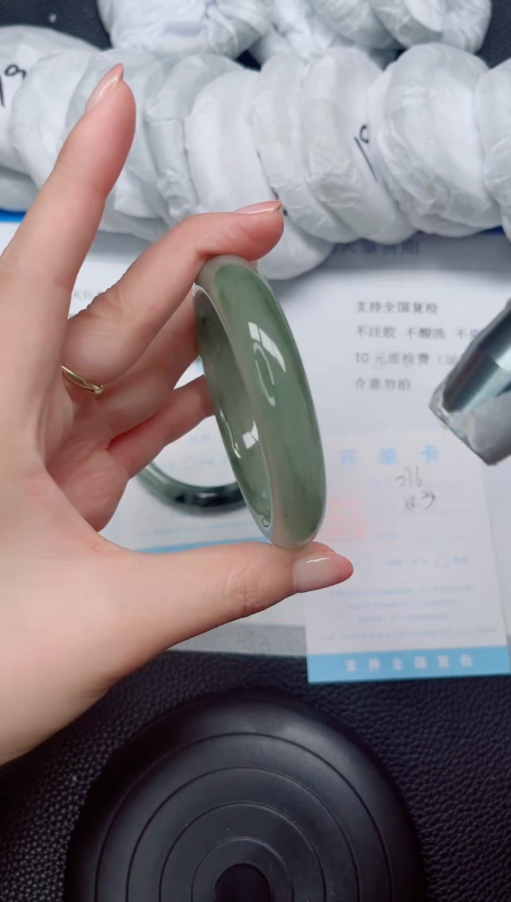 石英质玉手镯未镶嵌376-58.3