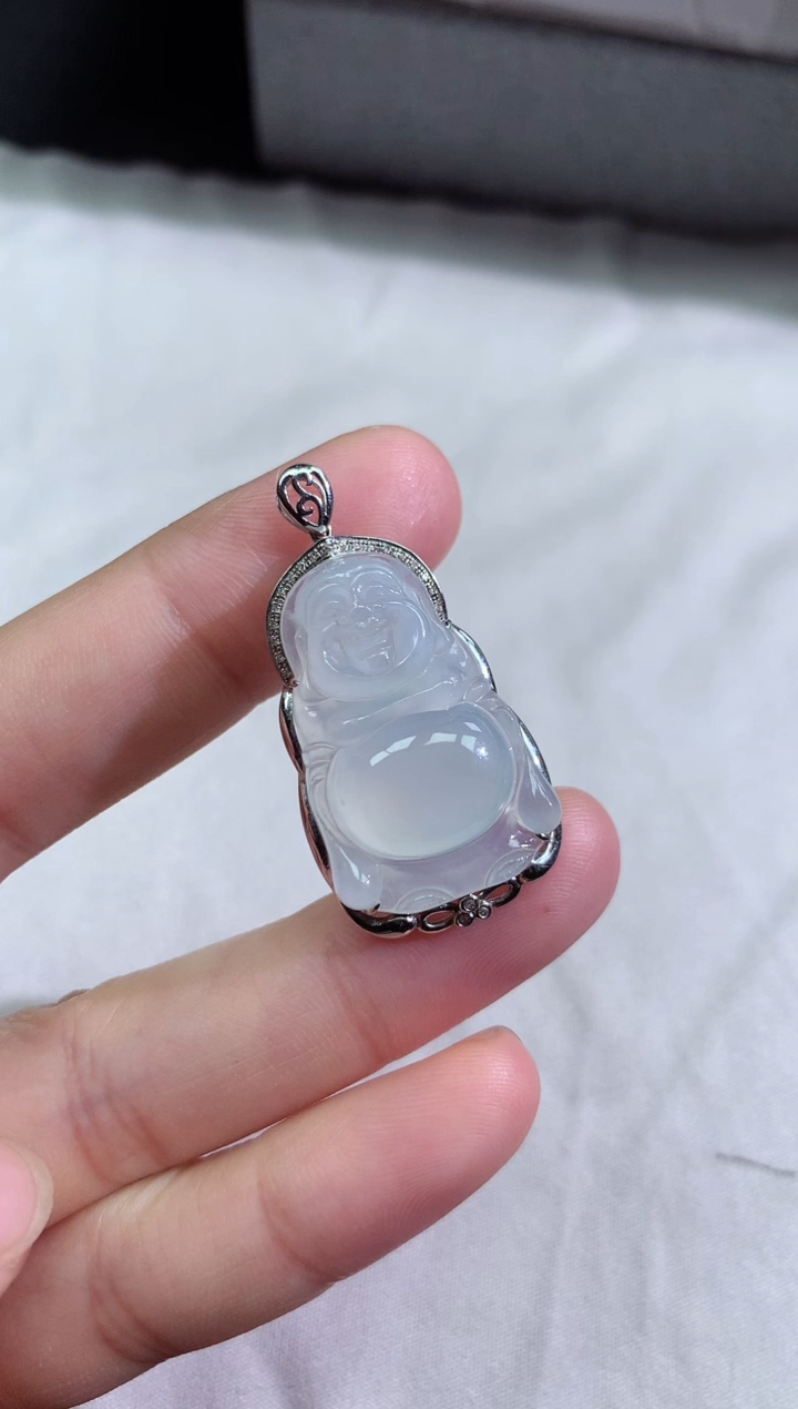 【闪购商品】翡翠颈饰18K金镶嵌冰种白冰站佛吊坠
