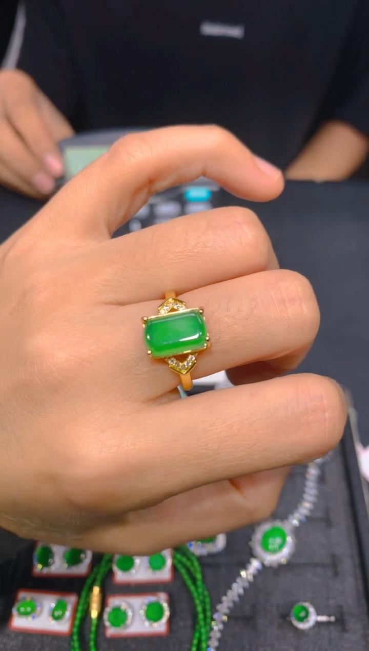 【闪购商品】定制翡翠未镶嵌176多样性发货（发其一）