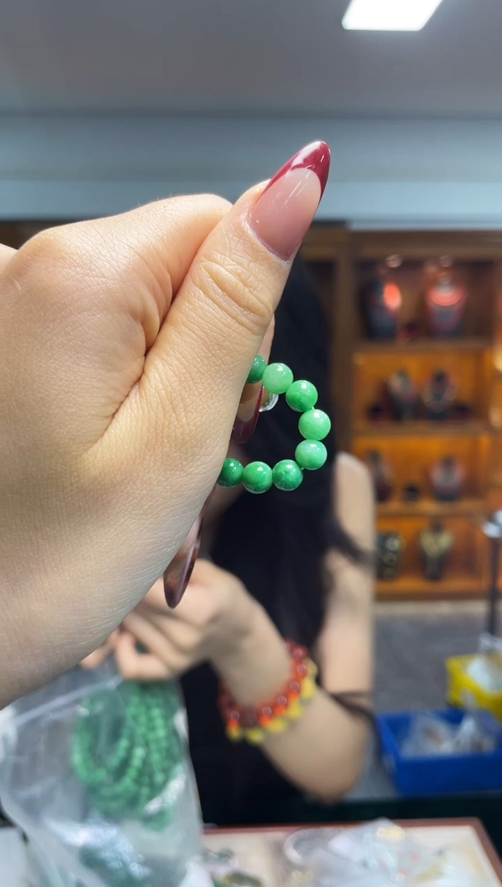 未镶嵌手串翡翠（多样性发一件）