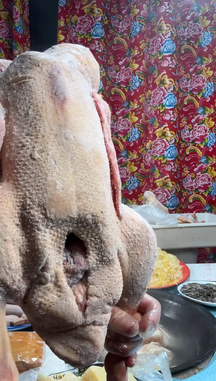 中国大陆大鹅1只7-8斤左右