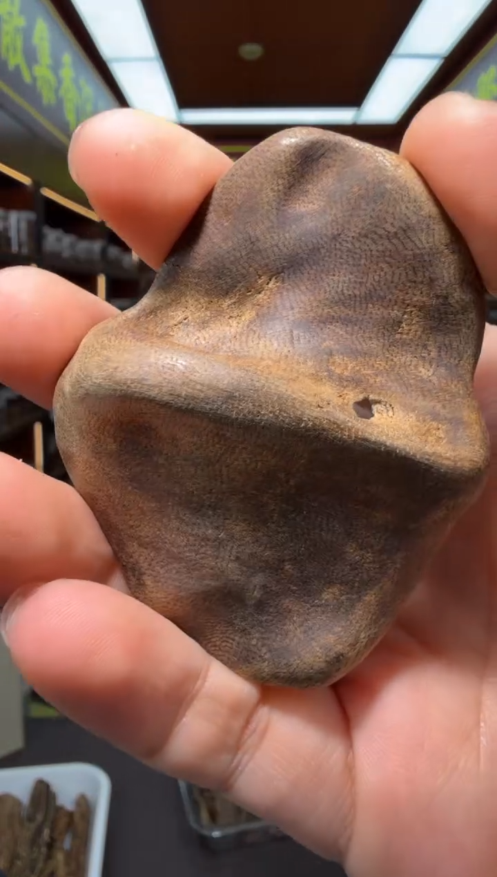 沉香吊坠220号海南多样性发一