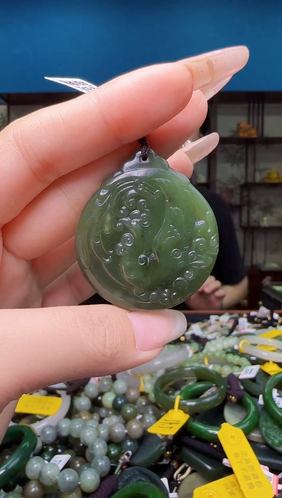 颈饰未镶嵌和田玉1