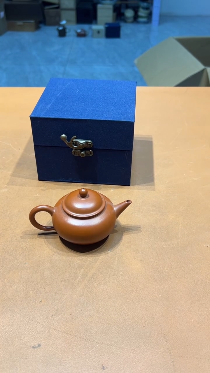 摆件J****®阿达西日瓷摆件516