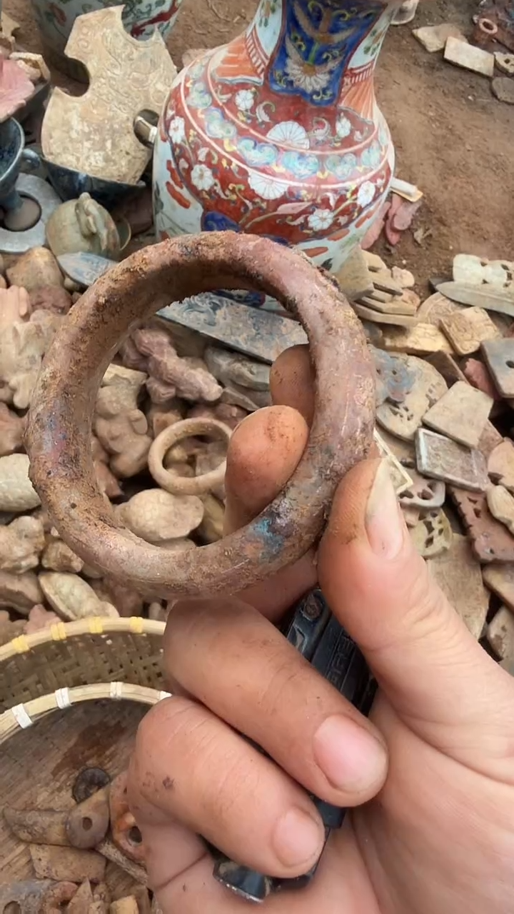 未镶嵌岫岩河磨玉（透闪石质玉）挂件缘***中岫岩河磨玉