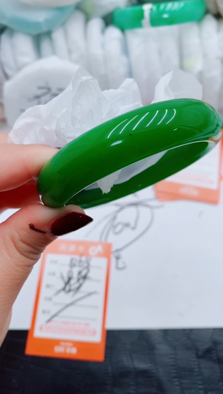 【闪购商品】石英质玉手镯未镶嵌Q57-58-59