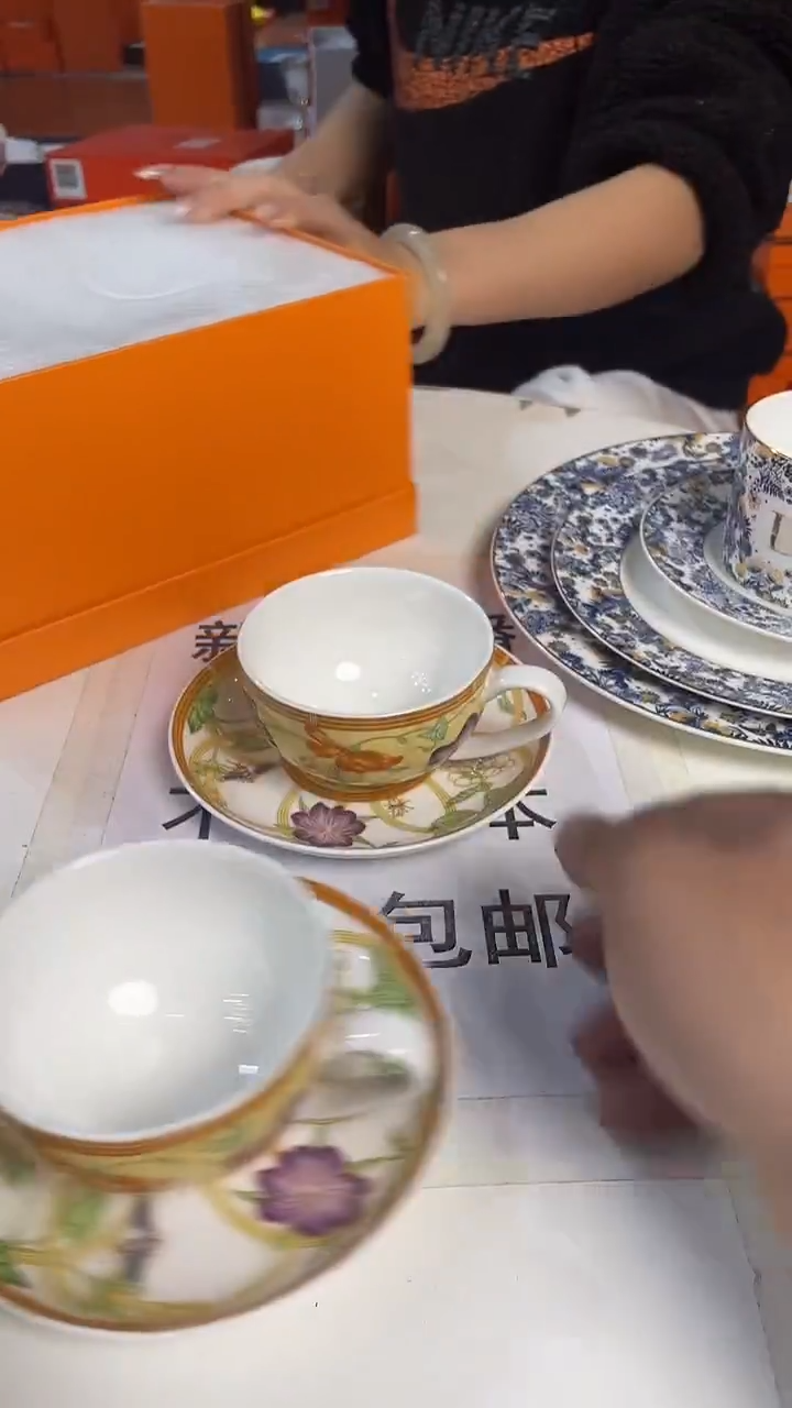 杯鸿辉家品牌瓷器，京东包邮！