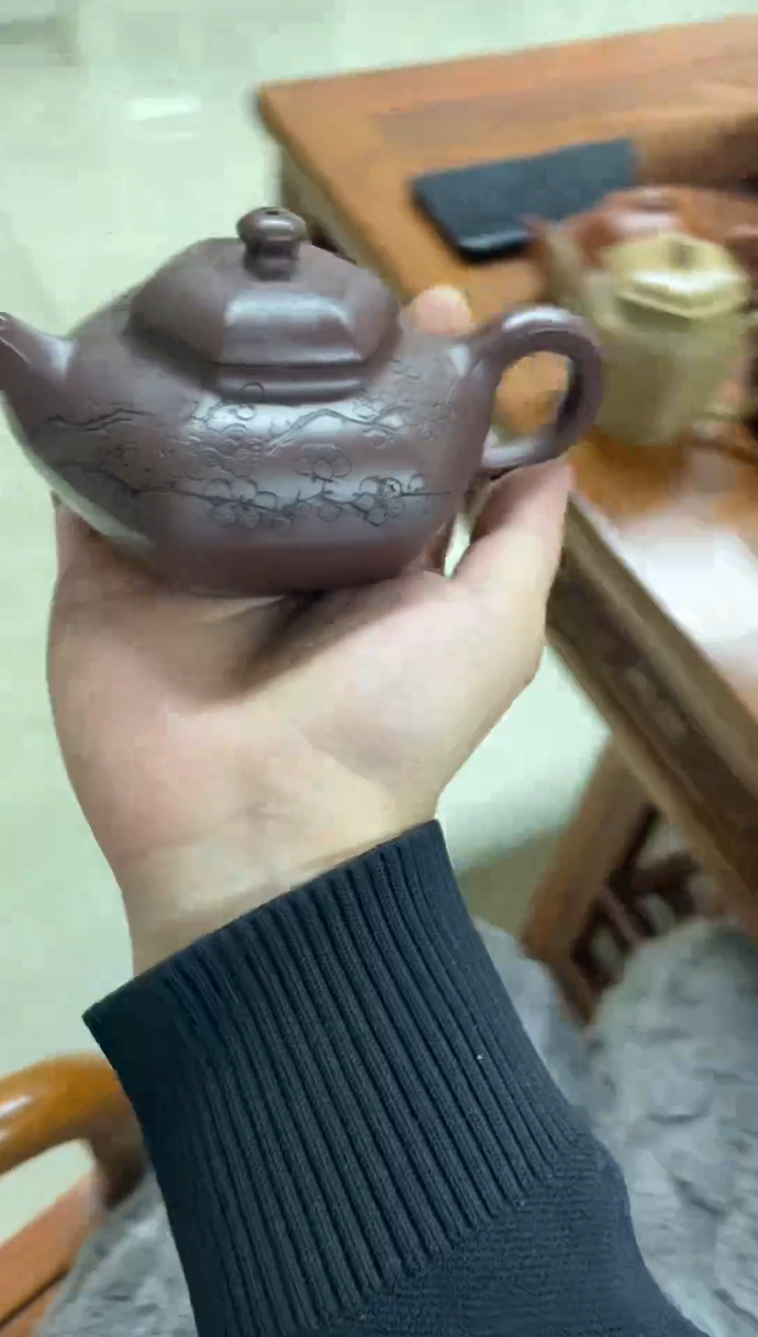 茶壶紫砂刻绘合欢