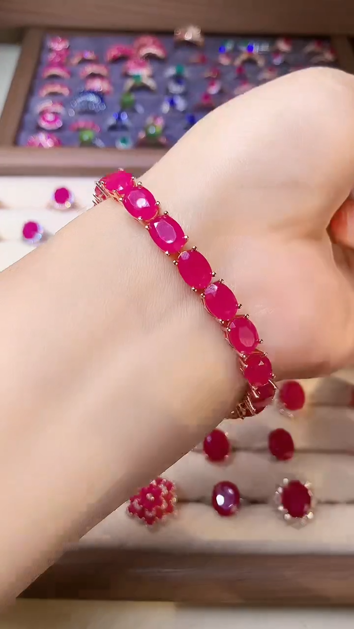 【闪购商品】红宝石手链银S925镶嵌000