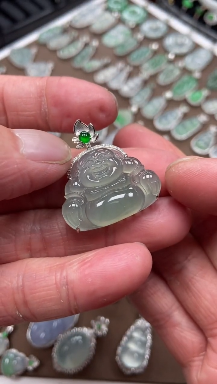 【闪购商品】翡翠吊坠(不含链)18K金镶嵌佛公