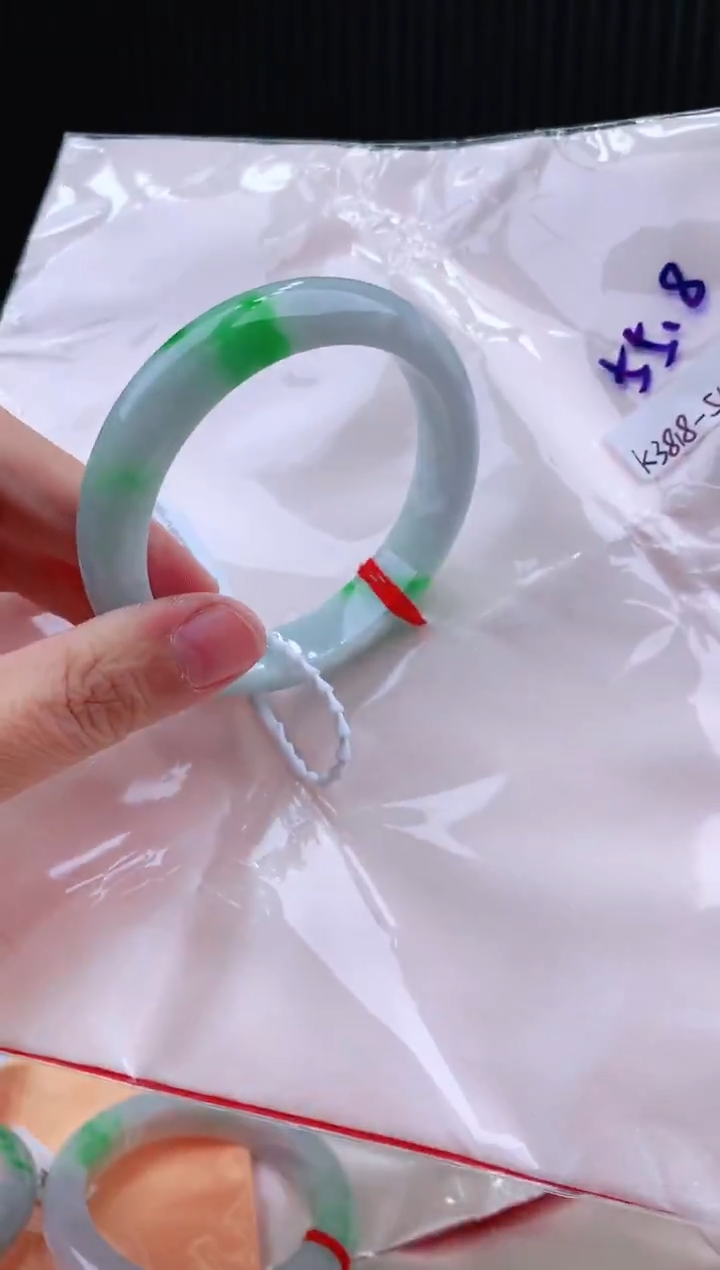 未镶嵌手镯翡翠55+