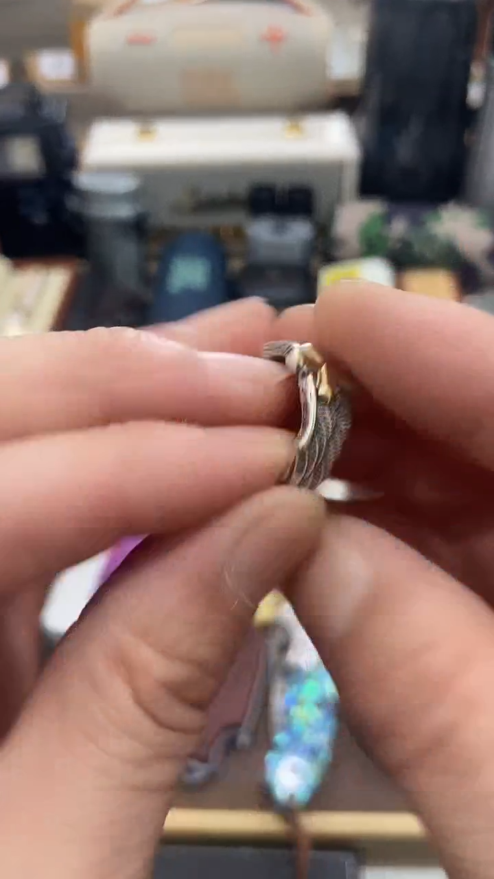 瓷片闪购商品 如图所示