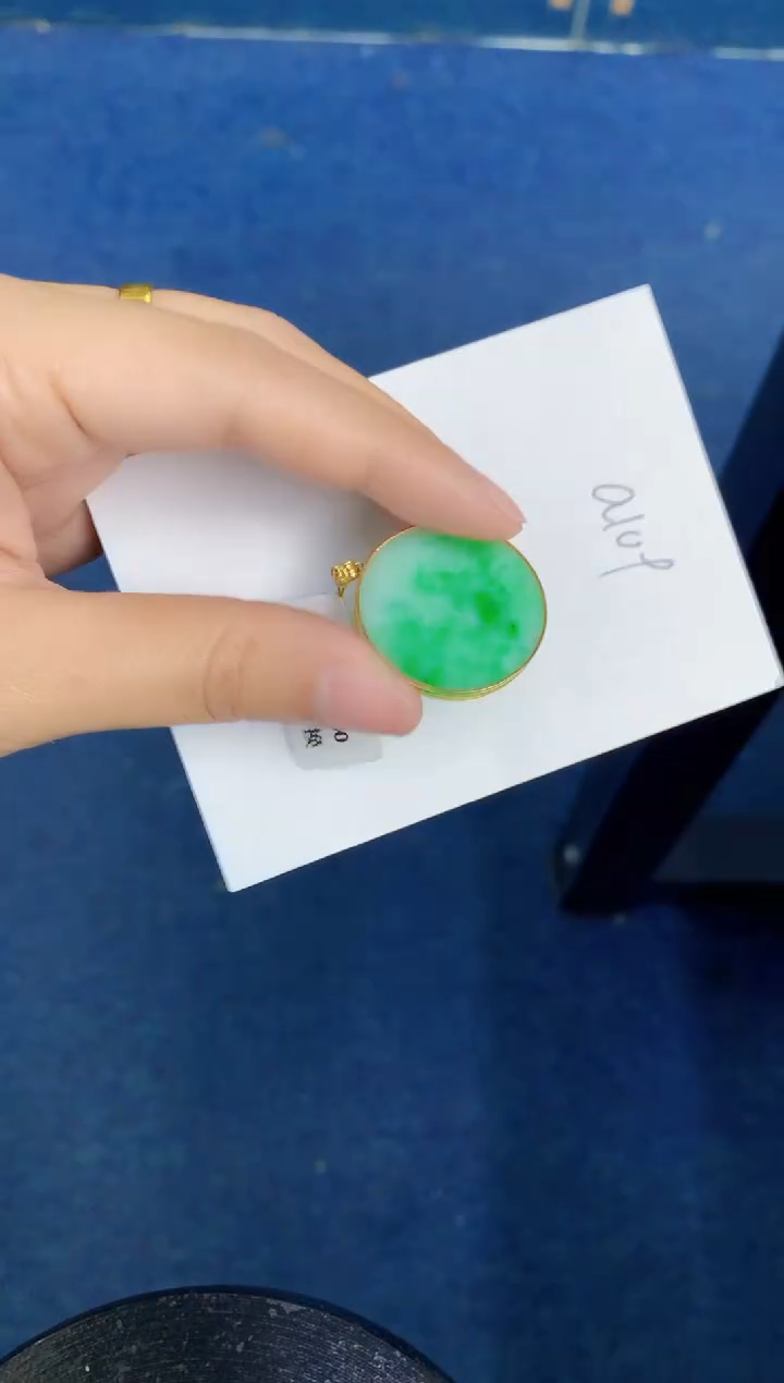 【闪购商品】翡翠颈饰18K金镶嵌000000000