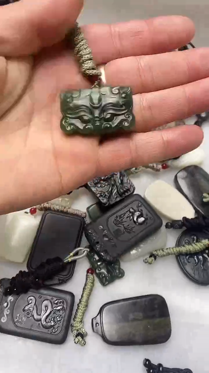 吊坠(不含链)未镶嵌和田玉1