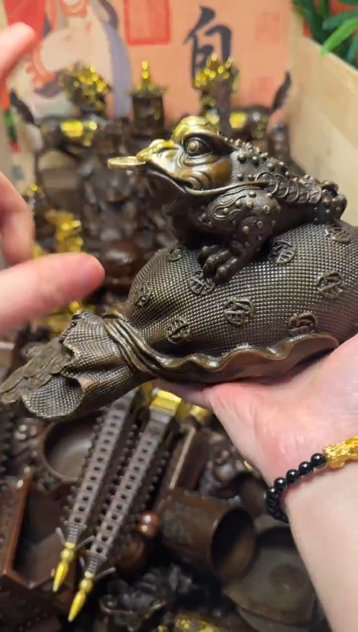 精品专属链接---【钱袋金蟾】