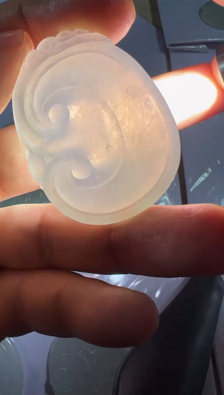 【闪购商品】定制翡翠未镶嵌如意