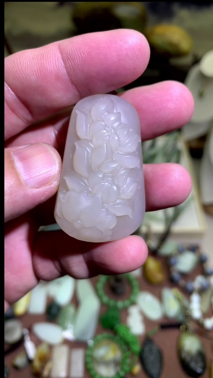 【闪购商品】和田玉颈饰未镶嵌冰藕粉