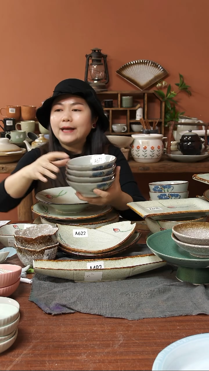 陶瓷A671  四只手绘丝瓜5.5英寸碗瑕疵