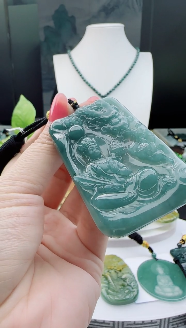 【闪购商品】翡翠颈饰未镶嵌111111111