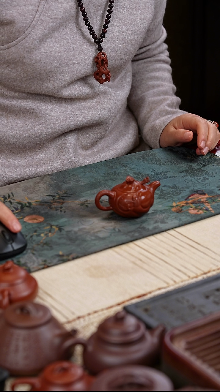 茶壶紫砂鱼化龙  朱泥大红袍