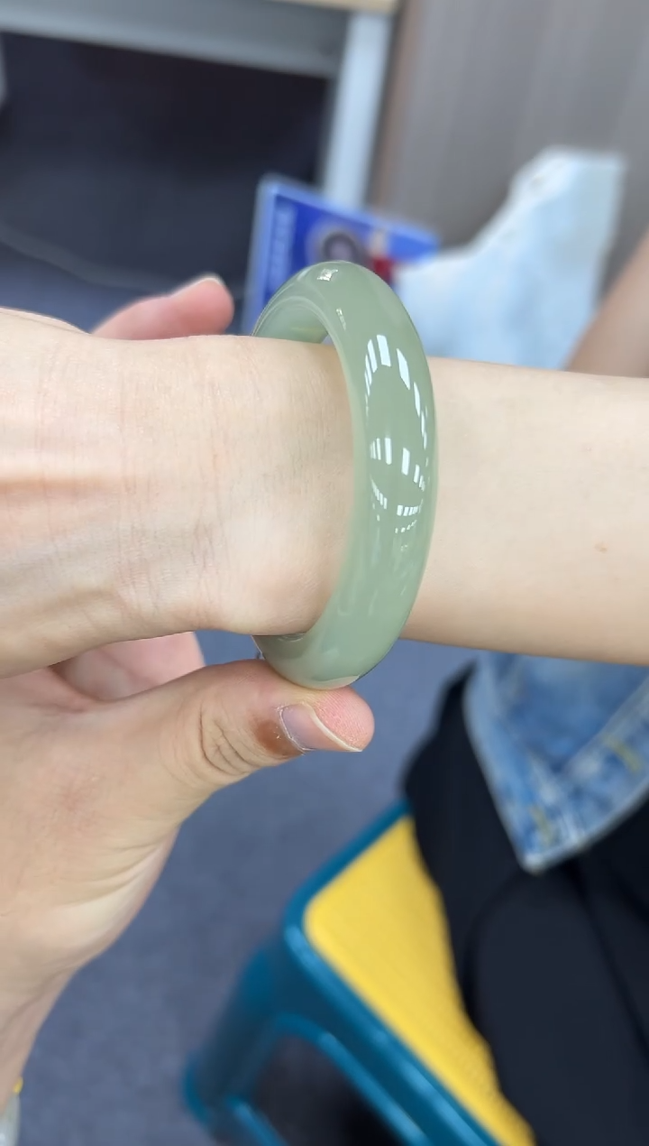 未镶嵌手镯和田玉55  830