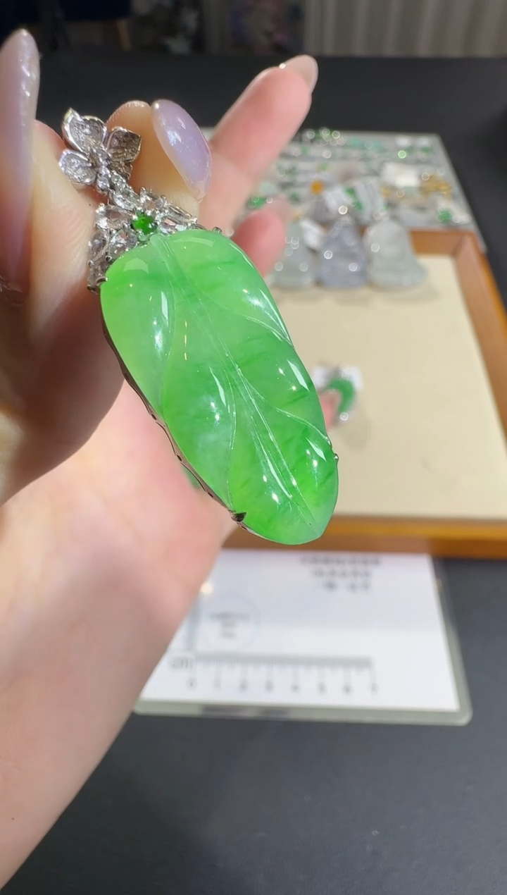 吊坠(不含链)18K金镶嵌翡翠恩*【源头工厂】钻石镶嵌