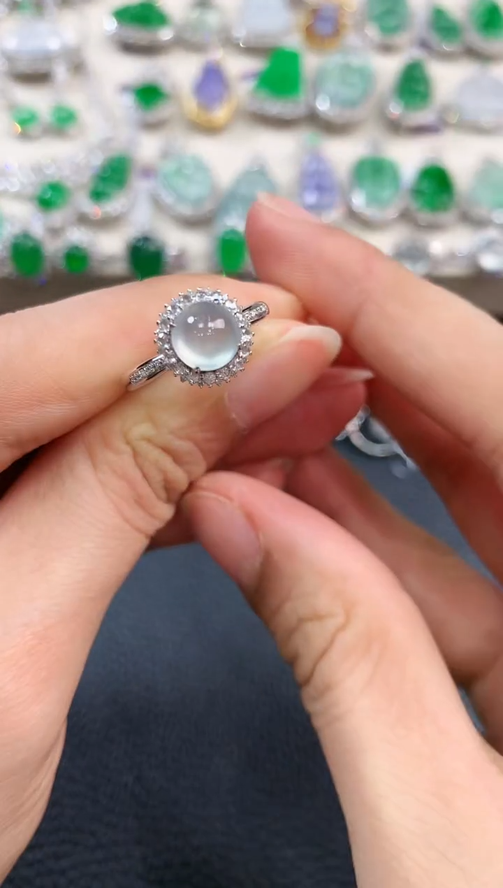 【闪购商品】翡翠戒指18K金镶嵌n14     