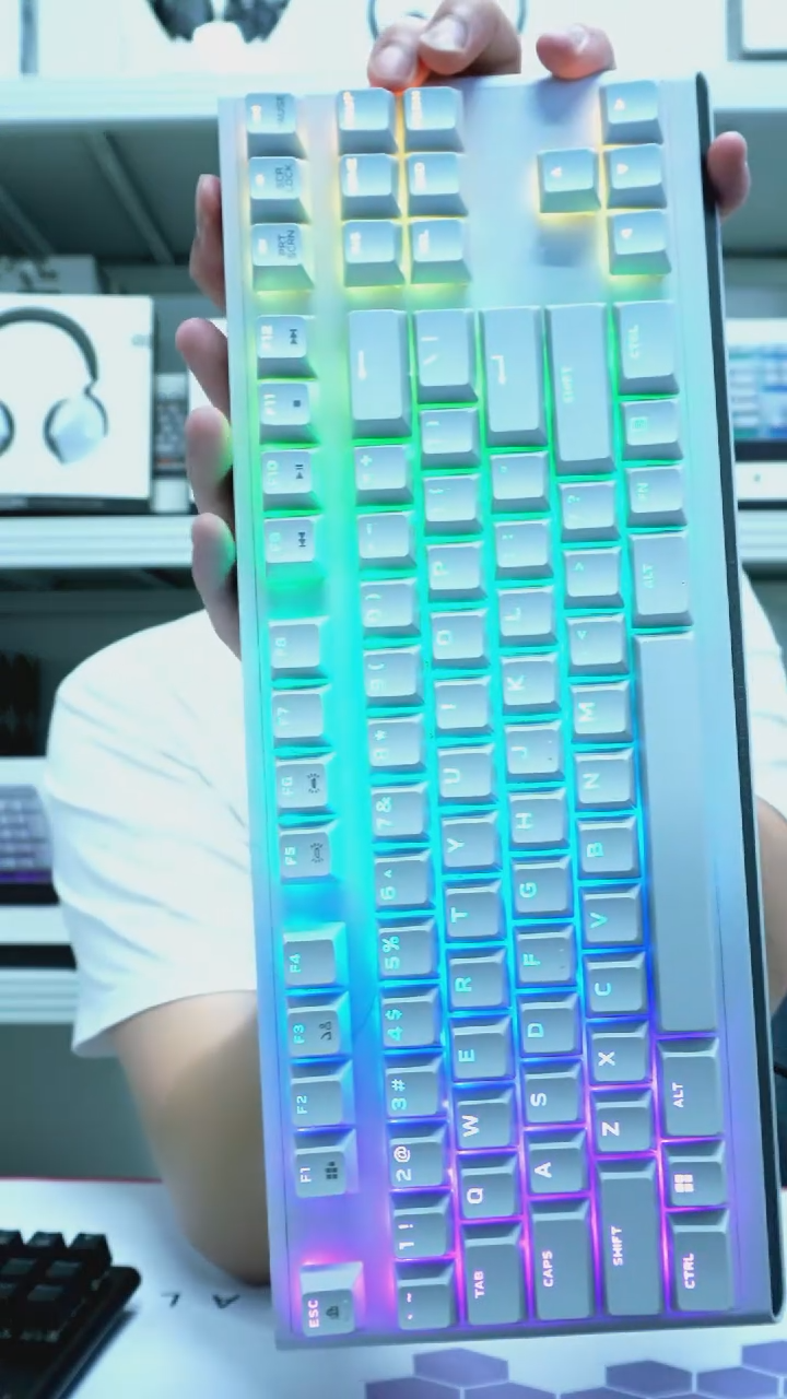 95新420K键盘白色