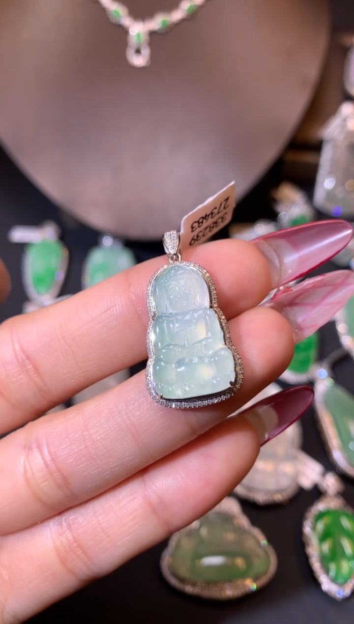 【闪购商品】翡翠吊坠(不含链)18K金镶嵌吊坠